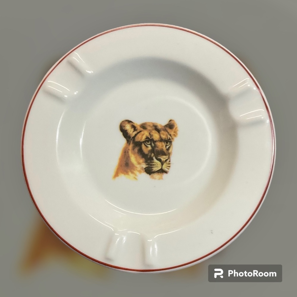 New Old Stock Leart Wild Animal Big Cat Ashtray Made in Brazil. 4 1/2 inches